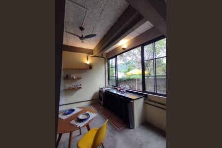 Casa à venda com 320m², 4 quartos e 2 vagas