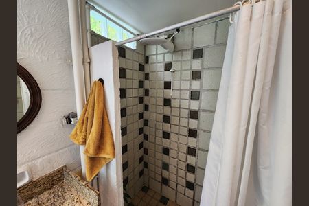 Casa à venda com 320m², 4 quartos e 2 vagas