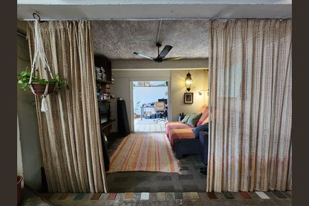 Casa à venda com 320m², 4 quartos e 2 vagas