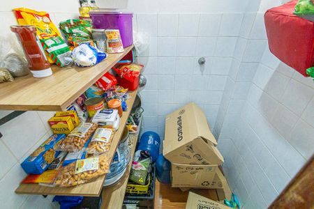 Apartamento para alugar com 89m², 3 quartos e 1 vagaBanheiro dce/ adaptado como dispensa