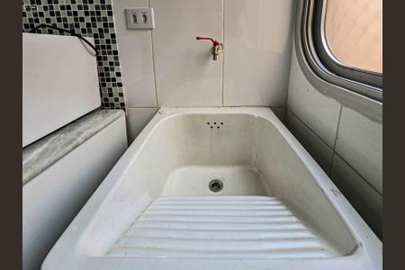 Apartamento para alugar com 76m², 2 quartos e sem vagaCozinha e Área de Serviço