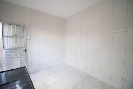 SALA E COZINHA de casa para alugar com 1 quarto, 29m² em Jardim Peri, São Paulo