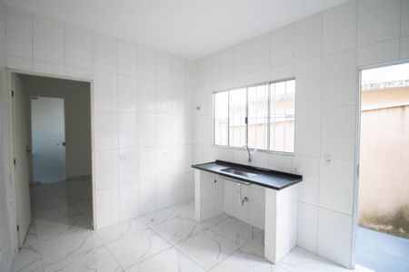 SALA E COZINHA de casa para alugar com 1 quarto, 29m² em Jardim Peri, São Paulo