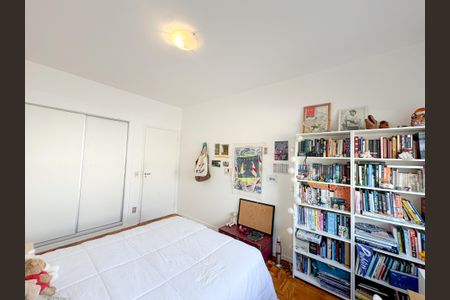 Apartamento à venda com 110m², 3 quartos e 1 vagaQuarto 2