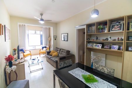 Sala de apartamento à venda com 2 quartos, 90m² em Icaraí, Niterói