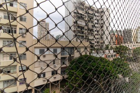 Vista da Sala de apartamento à venda com 2 quartos, 90m² em Icaraí, Niterói