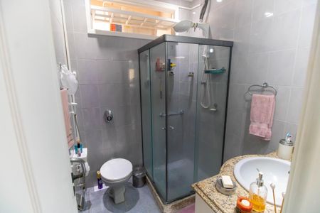Apartamento à venda com 90m², 2 quartos e 1 vaga Apartamento à venda com 90m², 2 quartos e 1 vagaBanheiro