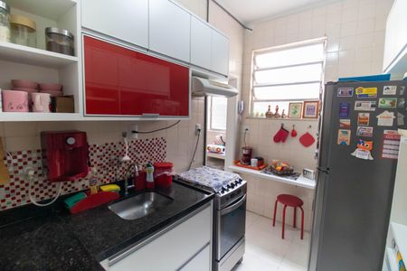 Apartamento à venda com 90m², 2 quartos e 1 vaga Apartamento à venda com 90m², 2 quartos e 1 vagaCozinha
