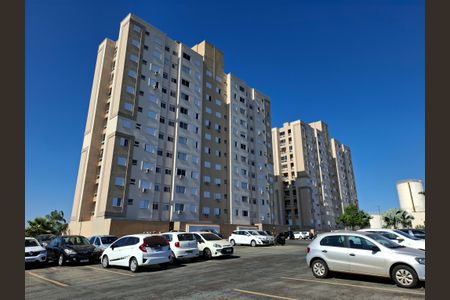 Apartamento para alugar com 44m², 2 quartos e 1 vaga Apartamento para alugar com 44m², 2 quartos e 1 vagaFachada
