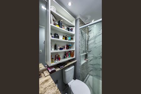 Apartamento à venda com 55m², 2 quartos e 1 vaga Apartamento à venda com 55m², 2 quartos e 1 vagaBanheiro da Suíte
