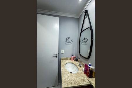 Apartamento à venda com 55m², 2 quartos e 1 vaga Apartamento à venda com 55m², 2 quartos e 1 vagaBanheiro