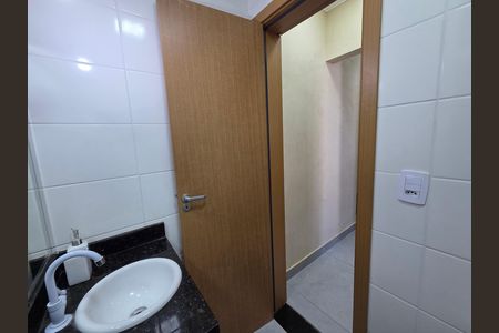 Apartamento para alugar com 45m², 2 quartos e 1 vaga Apartamento para alugar com 45m², 2 quartos e 1 vagaBanheiro