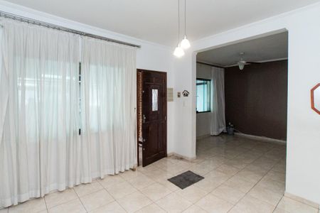 Sala de casa para alugar com 3 quartos, 320m² em Vila Nivi, São Paulo