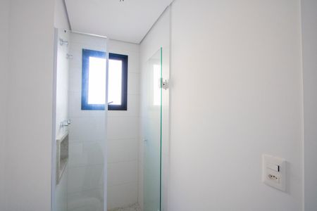Apartamento à venda com 79m², 2 quartos e 2 vagasBanheiro do quarto 2