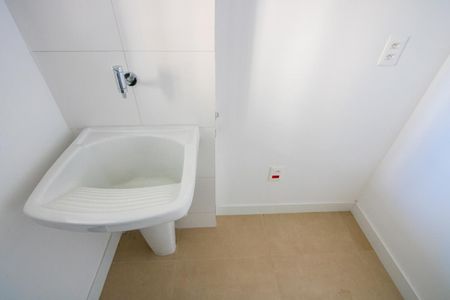 Apartamento à venda com 79m², 2 quartos e 2 vagasÁrea de serviço