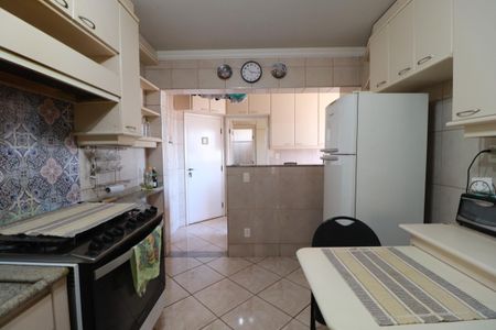 Apartamento para alugar com 133m², 3 quartos e 2 vagasCozinha 