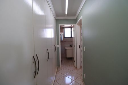 Apartamento para alugar com 133m², 3 quartos e 2 vagasCorredor
