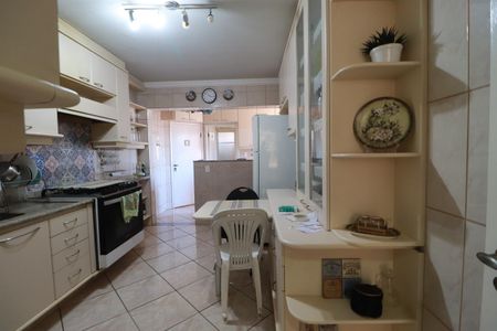 Apartamento para alugar com 133m², 3 quartos e 2 vagasCozinha 