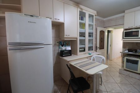 Apartamento para alugar com 133m², 3 quartos e 2 vagasCozinha 