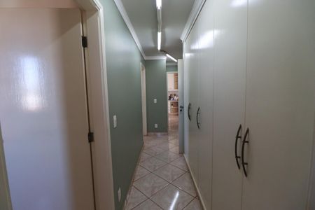 Apartamento para alugar com 133m², 3 quartos e 2 vagasCorredor
