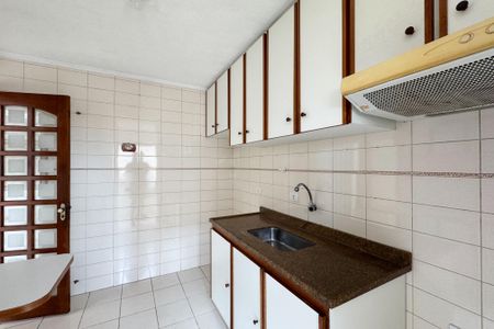 Apartamento para alugar com 70m², 2 quartos e 1 vagaCozinha 
