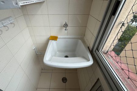 Apartamento para alugar com 70m², 2 quartos e 1 vagaÁrea de Serviço