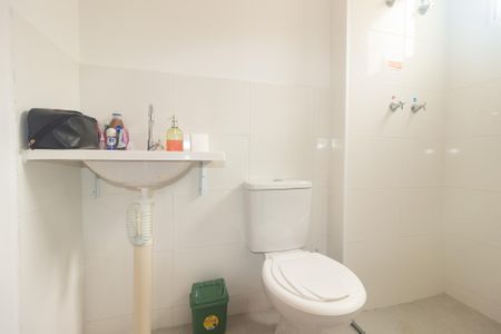 Apartamento para alugar com 43m², 2 quartos e sem vaga Apartamento para alugar com 43m², 2 quartos e sem vagaBanheiro