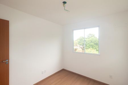 Quarto 1 de apartamento para alugar com 2 quartos, 43m² em Guaratiba, Rio de Janeiro
