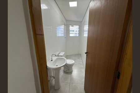 Banheiro de kitnet/studio para alugar com 1 quarto, 120m² em Cidade Ariston Estela Azevedo, Carapicuíba