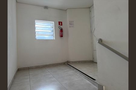Studio para alugar com 120m², 1 quarto e sem vaga Studio para alugar com 120m², 1 quarto e sem vagaHall de Entrada