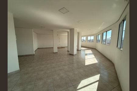 Studio para alugar com 120m², 1 quarto e sem vaga Studio para alugar com 120m², 1 quarto e sem vagaStudio