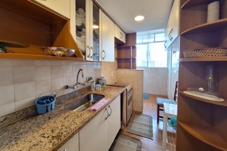 Apartamento para alugar com 200m², 3 quartos e 1 vagaCozinha