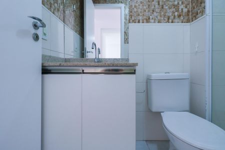 Apartamento para alugar com 67m², 2 quartos e 1 vaga Apartamento para alugar com 67m², 2 quartos e 1 vagaBanheiro da Suíte