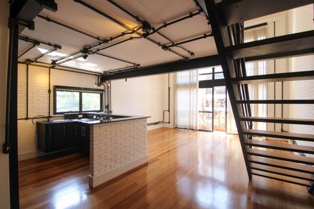 Sala/Cozinha de apartamento à venda com 1 quarto, 98m² em Jardim Guedala, São Paulo
