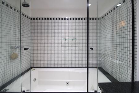 Apartamento à venda com 98m², 1 quarto e 2 vagasBanheiro Suíte 