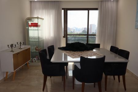 Apartamento para alugar com 137m², 3 quartos e 2 vagasSala