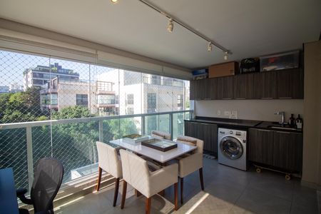 Apartamento à venda com 58m², 2 quartos e 1 vagaVaranda