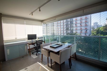 Apartamento à venda com 58m², 2 quartos e 1 vagaVaranda