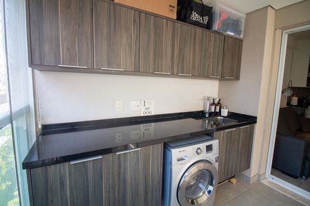 Apartamento à venda com 58m², 2 quartos e 1 vagaÁrea de Serviço
