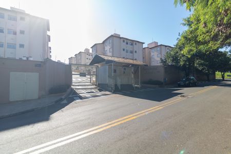 Apartamento para alugar com 45m², 2 quartos e 1 vagaFachada