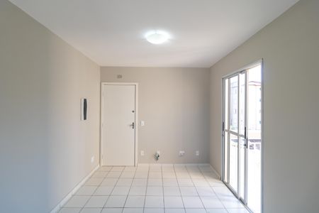 Apartamento para alugar com 45m², 2 quartos e 1 vagaSalas