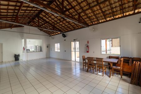 Apartamento para alugar com 45m², 2 quartos e 1 vagaÁrea comum - Salão de festas