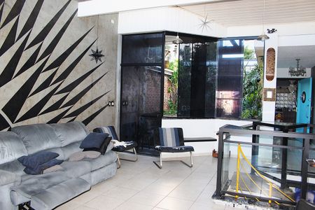 Casa à venda com 342m², 3 quartos e 2 vagasSala de Estar