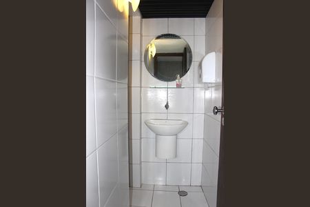 Casa à venda com 342m², 3 quartos e 2 vagasBanheiro - Salão