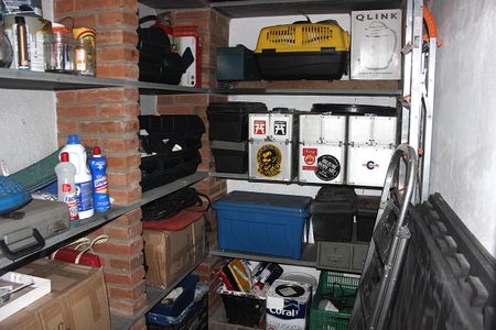Casa à venda com 342m², 3 quartos e 2 vagasDepósito - Salão