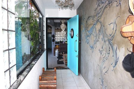 Casa à venda com 342m², 3 quartos e 2 vagasEntrada