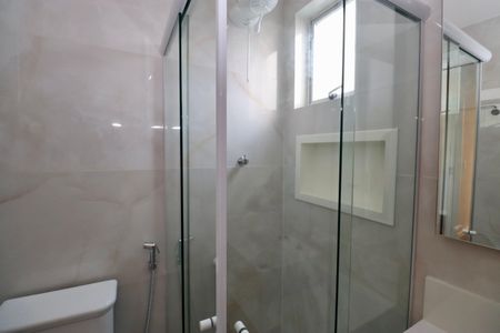 Apartamento para alugar com 64m², 3 quartos e 2 vagasBanheiro Social
