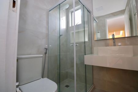Apartamento para alugar com 64m², 3 quartos e 2 vagasBanheiro Social
