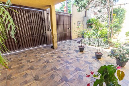 Garagem e Quintal de casa à venda com 3 quartos, 129m² em Vila Invernada, São Paulo
