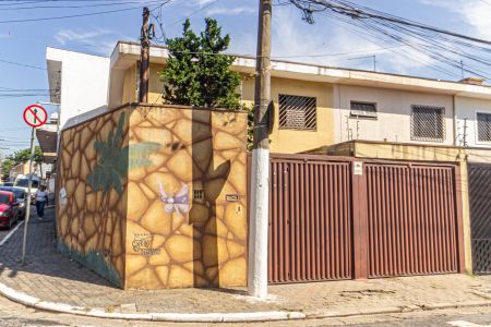 Fachada de casa à venda com 3 quartos, 129m² em Vila Invernada, São Paulo